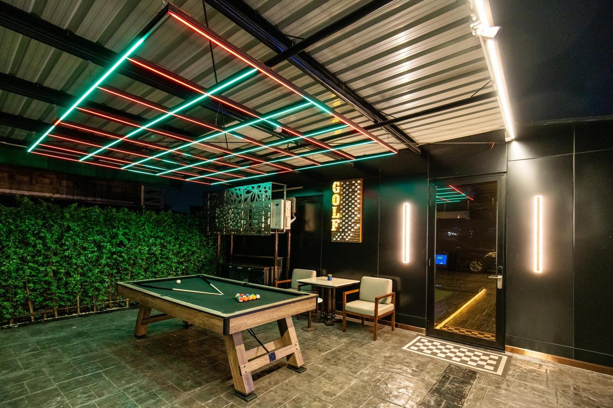 The One Smart Living Hotel Bangkok Exterior photo